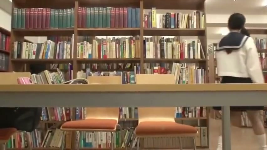 図書館で神乳OLにセクハラする痴女JKがねっとりレズキス愛撫｜Hむーびー